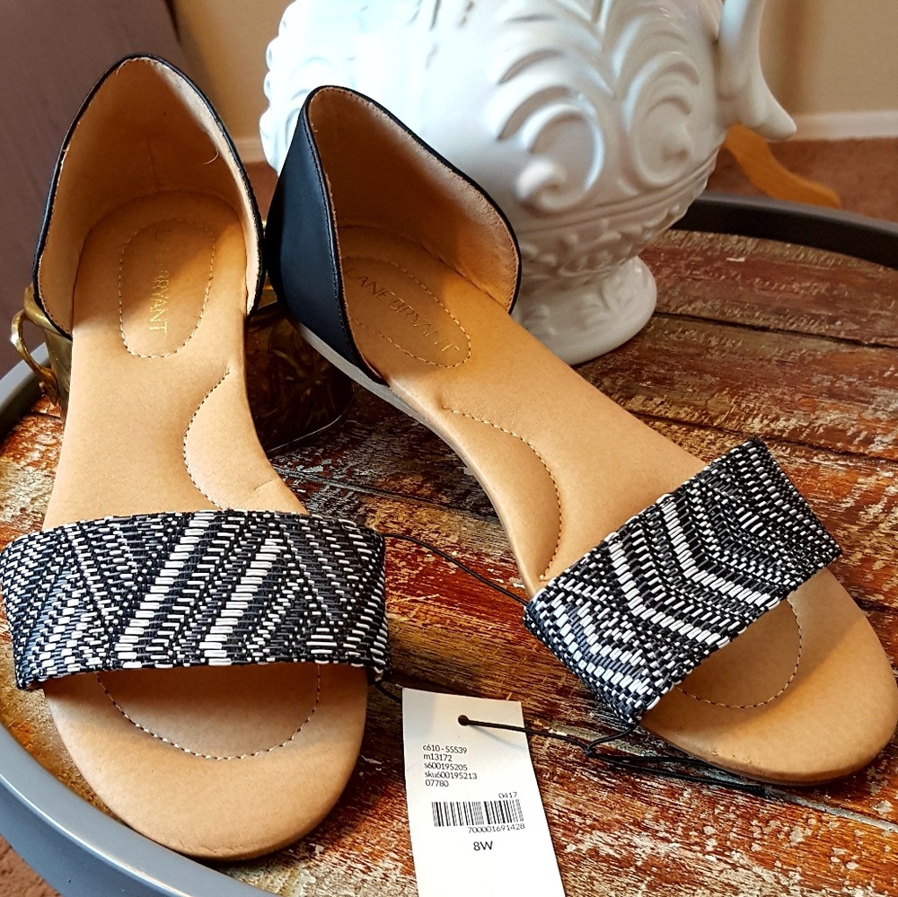 💜 Lane Bryant Black and White Sandal - Picture 1 of 5